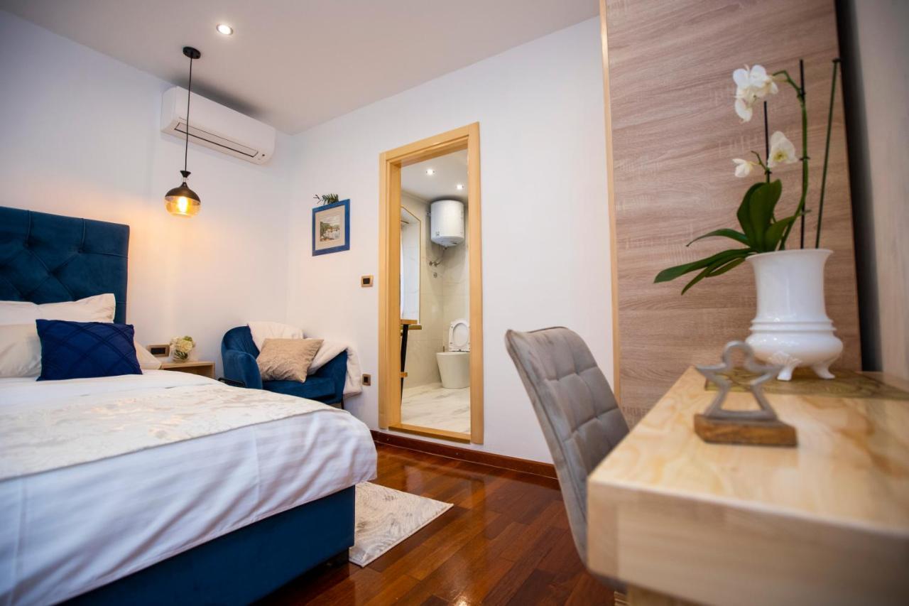 Ideal Rooms #1 Split Exterior photo
